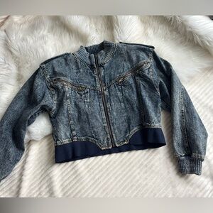 Stylish Denim Jacket with Ribbed Trim
